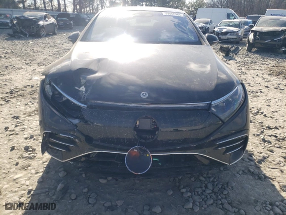 2022 Mercedes-Benz EQS with VIN W1KCG4EB6NA017564, listed as a Copart auction lot 88062965 with NaN miles and Salvage Title. Bid and sale history available at carsss.com. Image 5.