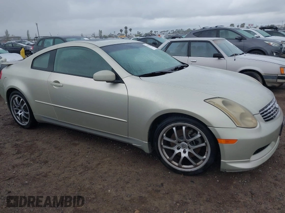 2005 Infiniti G35 with VIN JNKCV54E55M423348, listed as a IAAI auction lot 42195346 with 160,714 mi miles. Bid and sale history available at carsss.com. Image 1.