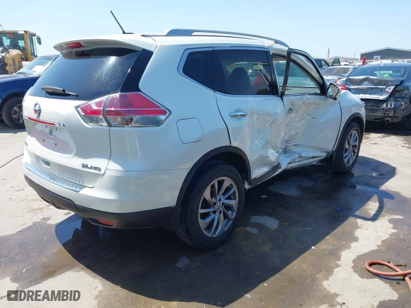 2015 Nissan Rogue SL with VIN 5N1AT2MV9FC886089, listed as a IAAI auction lot 41974712 with 33,946 mi miles. Bid and sale history available at carsss.com. Image 4.