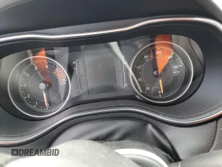 2019 Jeep Cherokee Latitude Plus z VIN 1C4PJMLX0KD432398, wystawiony jako Copart lot #56153735 z przebiegiem Nie podano mil oraz Szkoda całkowita • Salvage title. Historia ofert i sprzedaży dostępna na DreamBid. Obrazek 9.