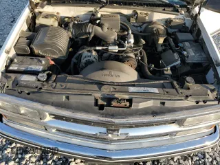 1998 Chevrolet Silverado 1500 with VIN 1GCEK14R1WZ203739, listed as a Copart auction lot 77809444 with 147,168 mi miles and Salvage Title. Bid and sale history available at DreamBid. Image 13.