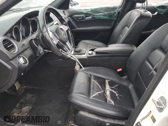 2012 Mercedes-Benz C 300 Sport with VIN WDDGF8BB4CA598687, listed as a Copart auction lot 55562575 with 371,312 mi miles and Clean title. Bid and sale history available at DreamBid. Image 7.
