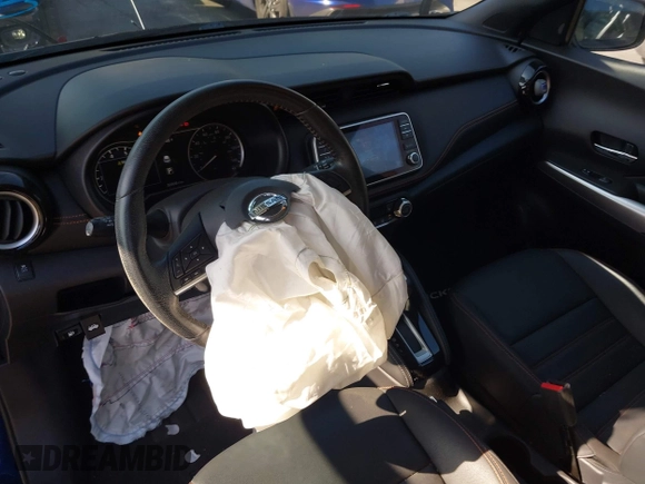 2019 Nissan Kicks S with VIN 3N1CP5CU5KL517856, listed as a IAAI auction lot 41976015 with 30,908 mi miles and . Bid and sale history available at carsss.com. Image 21.