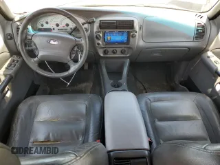2005 Ford Explorer Sport Trac XLS with VIN 1FMZU77K25UA07118, listed as a Copart auction lot 54267095 with 170,197 mi miles and Salvage title. Bid and sale history available at DreamBid. Image 8.
