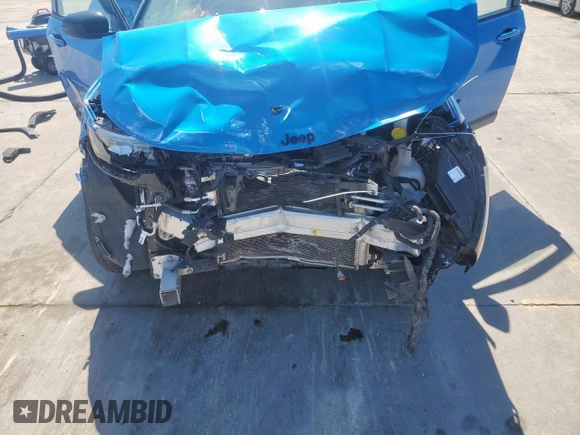 2023 Jeep Compass Latitude with VIN 3C4NJDBNXPT514180, listed as a Copart auction lot 48315415 with 32,427 mi miles and Salvage Title. Bid and sale history available at DreamBid. Image 13.