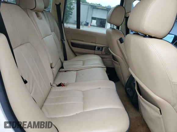 2007 Land Rover Range Rover HSE z VIN SALME15417A252566, wystawiony jako Copart lot #59054625 z przebiegiem 282 881 mil mil oraz Szkoda całkowita • Salvage title. Historia ofert i sprzedaży dostępna na DreamBid. Obrazek 10.