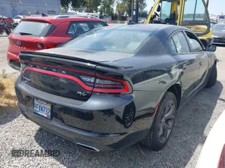 2018 Dodge Charger Daytona z VIN 2C3CDXCT7JH253401, wystawiony jako IAAI lot #42261955 z przebiegiem 25 346 mil mil oraz . Historia ofert i sprzedaży dostępna na DreamBid. Obrazek 4.