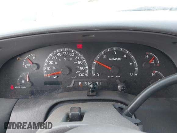 2000 Ford Expedition XLT with VIN 1FMPU16L9YLA38925, listed as a IAAI auction lot 41070582 with Not Provided miles and . Bid and sale history available at DreamBid. Image 7.