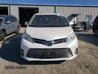 2018 Toyota Sienna XLE with VIN 5TDDZ3DCXJS208141, listed as a Copart auction lot 76208074 with 372,740 mi miles and Clean Title. Bid and sale history available at carsss.com. Image 5.