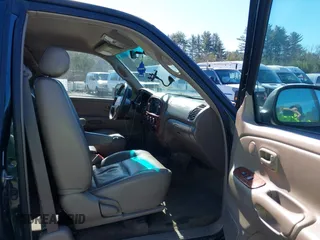 2000 Toyota Tundra Limited with VIN 5TBBT4815YS065867, listed as a IAAI auction lot 41995501 with 208,889 mi miles. Bid and sale history available at carsss.com. Image 5.