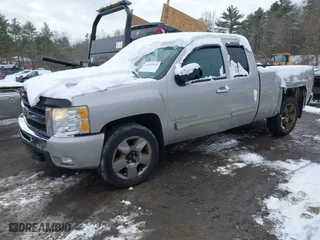 2009 Chevrolet Silverado 1500 LT with VIN 2GCEK29J091115058, listed as a IAAI auction lot 41527034 with 197,350 mi miles. Bid and sale history available at carsss.com. Image 2.