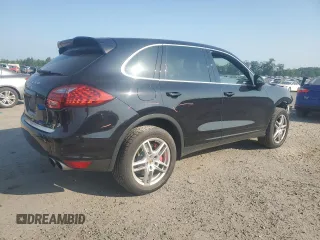 2014 Porsche Cayenne Turbo with VIN WP1AC2A25ELA81007, listed as a Copart auction lot 62140075 with 60,211 mi miles and Salvage title. Bid and sale history available at DreamBid. Image 3.