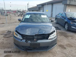 2012 Volkswagen Jetta SE с VIN 3VWDX7AJXCM358671, выставлен на аукционе IAAI как лот 41647447 с пробегом 105 722 миль миль и . История ставок и продаж доступна на DreamBid. Изображение 12.