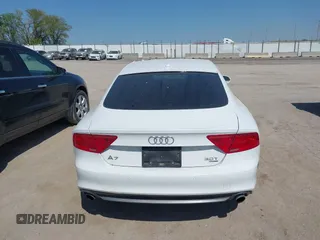 2012 Audi A7 Prestige с VIN WAU2GAFC9CN105796, выставлен на аукционе IAAI как лот 42227252 с пробегом 113 312 миль миль и . История ставок и продаж доступна на DreamBid. Изображение 17.