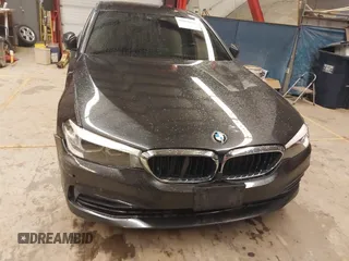 2019 BMW 5 Series 540i xDrive with VIN WBAJE7C53KWW12941, listed as a IAAI auction lot 41016611 with 77,499 mi miles and . Bid and sale history available at DreamBid. Image 6.