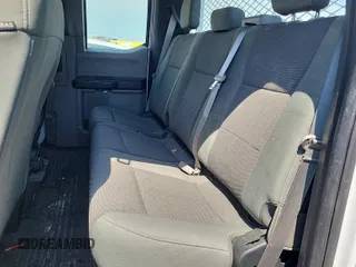 2017 Ford F-250 XL z VIN 1FD7X2A63HEF23418, wystawiony jako IAAI lot #42610484 z przebiegiem 271 149 mil mil oraz . Historia ofert i sprzedaży dostępna na DreamBid. Obrazek 3.