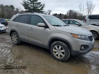 2013 Kia Sorento LX with VIN 5XYKT3A60DG405506, listed as a Copart auction lot 42746705 with 0 mi miles and Salvage Title. Bid and sale history available at carsss.com. Image 4.