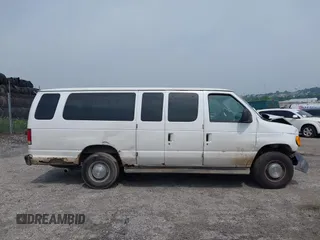 2006 Ford Econoline Passenger XL z VIN 1FBSS31L76DA90525, wystawiony jako IAAI lot #42449803 z przebiegiem Nie podano mil oraz . Historia ofert i sprzedaży dostępna na DreamBid. Obrazek 14.