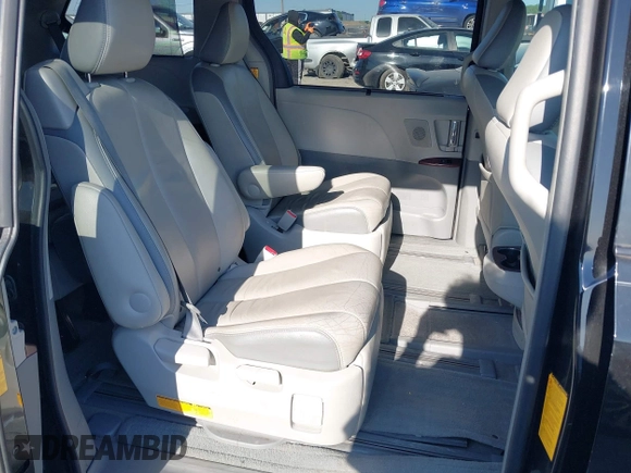2013 Toyota Sienna XLE AAS with VIN 5TDYK3DC0DS293680, listed as a IAAI auction lot 42033734 with 136,171 mi miles and . Bid and sale history available at carsss.com. Image 8.
