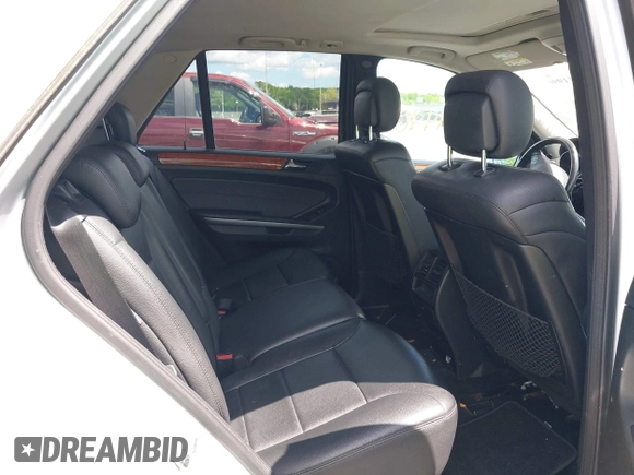 2009 Mercedes-Benz M 350 with VIN 4JGBB86E09A508864, listed as a IAAI auction lot 42211990 with 183,520 mi miles and . Bid and sale history available at carsss.com. Image 8.