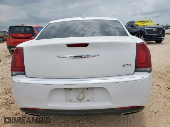 2019 Chrysler 300 Touring z VIN 2C3CCAAG7KH690628, wystawiony jako Copart lot #59369515 z przebiegiem 91 820 mil mil oraz Szkoda całkowita • Salvage title. Historia ofert i sprzedaży dostępna na DreamBid. Obrazek 6.