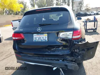 2019 Mercedes-Benz GLC 300 with VIN WDC0G4JB1KV131361, listed as a IAAI auction lot 42438073 with 35,762 mi miles and . Bid and sale history available at DreamBid. Image 16.