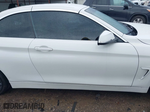 2017 BMW 4 Series 430i z VIN WBA4U7C52H5H19190, wystawiony jako IAAI lot #42086394 z przebiegiem 202 020 mil mil oraz . Historia ofert i sprzedaży dostępna na DreamBid. Obrazek 13.