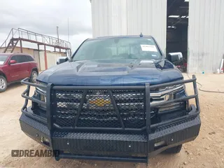 2022 Chevrolet Silverado 1500 LTZ with VIN 1GCUYGET2NZ218966, listed as a IAAI auction lot 41903104 with 101,800 mi miles and . Bid and sale history available at DreamBid. Image 12.