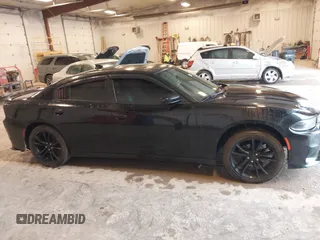 2015 Dodge Charger SXT z VIN 2C3CDXHG2FH741643, wystawiony jako IAAI lot #42321498 z przebiegiem 180 351 mil mil oraz . Historia ofert i sprzedaży dostępna na DreamBid. Obrazek 13.