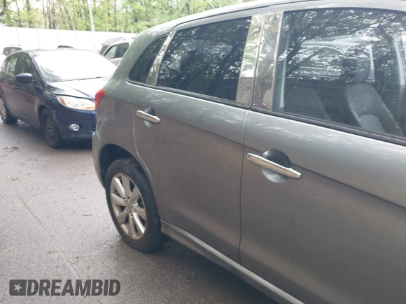 2012 Mitsubishi Outlander SE with VIN JA4AP4AU4CZ010226, listed as a IAAI auction lot 42255267 with 168,000 mi miles and . Bid and sale history available at DreamBid. Image 16.