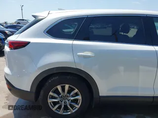 2019 Mazda CX-9 Touring z VIN JM3TCBCY2K0300702, wystawiony jako IAAI lot #42194050 z przebiegiem 98 247 mil mil oraz . Historia ofert i sprzedaży dostępna na DreamBid. Obrazek 18.