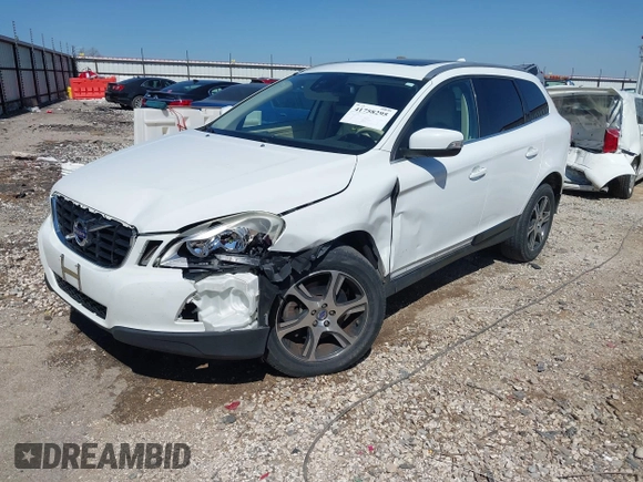 2012 Volvo XC60 3.0L with VIN YV4902DZ5C2250786, listed as a IAAI auction lot 41758295 with 170,725 mi miles. Bid and sale history available at carsss.com. Image 18.