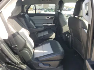 2024 Ford Explorer XLT with VIN 1FMSK7DH6RGA59839, listed as a Copart auction lot 48319795 with 12,070 mi miles and Salvage Title. Bid and sale history available at carsss.com. Image 11.