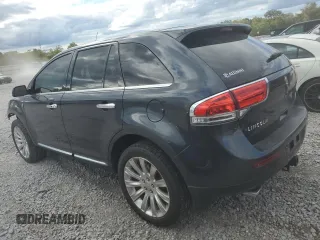 2013 Lincoln MKX with VIN 2LMDJ8JK2DBL11382, listed as a Copart auction lot 73577914 with 130,455 mi miles and Salvage Title. Bid and sale history available at carsss.com. Image 2.