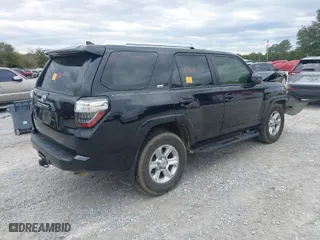 2018 Toyota 4Runner SR5 with VIN JTEBU5JR1J5593651, listed as a IAAI auction lot 41332793 with 1 mi miles. Bid and sale history available at carsss.com. Image 4.