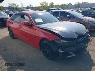2020 BMW 3 Series 330i xDrive with VIN 3MW5R7J09L8B40736, listed as a IAAI auction lot 40337647 with 1 mi miles. Bid and sale history available at carsss.com. Image 1.