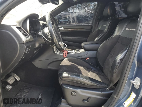 2020 Jeep Grand Cherokee Trackhawk z VIN 1C4RJFN94LC314087, wystawiony jako Copart lot #51484835 z przebiegiem 38 306 mil mil oraz Szkoda całkowita • Salvage title. Historia ofert i sprzedaży dostępna na DreamBid. Obrazek 7.