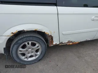 2004 Dodge Caravan SXT z VIN 2D4GP44L14R617041, wystawiony jako IAAI lot #42131204 z przebiegiem 176 105 mil mil oraz . Historia ofert i sprzedaży dostępna na DreamBid. Obrazek 15.