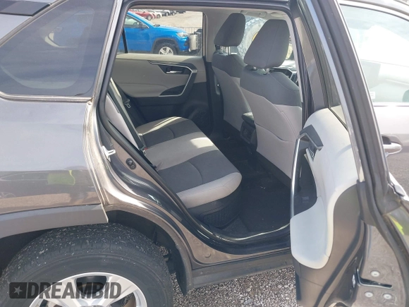 2019 Toyota RAV4 Hybrid XLE with VIN 2T3RWRFV0KW027727, listed as a IAAI auction lot 41881450 with 20,568 mi miles. Bid and sale history available at carsss.com. Image 8.