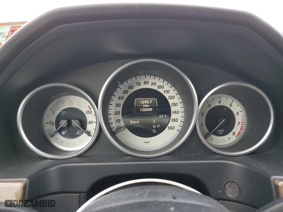 2015 Mercedes-Benz E-Class E 350 Luxury with VIN WDDHF8JB3FB151109, listed as a Copart auction lot 43258715 with 122,049 mi miles and Salvage Title. Bid and sale history available at carsss.com. Image 9.