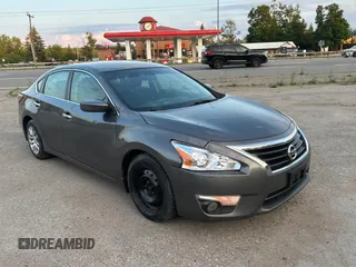 2015 Nissan Altima S с VIN 1N4AL3AP3FN355500, выставлен на аукционе Copart как лот 64726965 с пробегом 220 000 миль миль и Чистый • Clean title. История ставок и продаж доступна на DreamBid. Изображение 1.