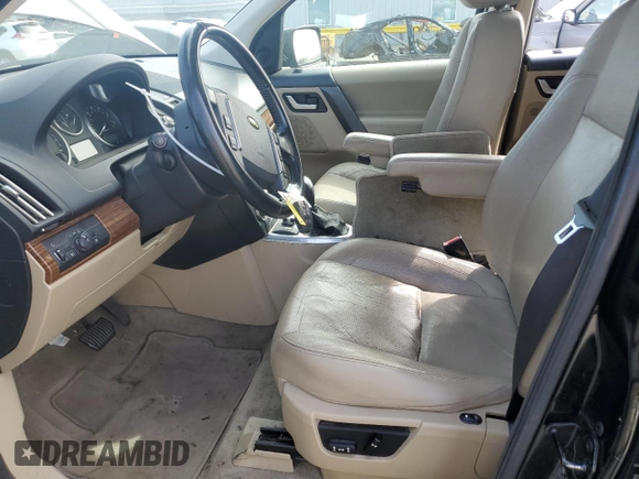 2010 Land Rover LR2 HSE z VIN SALFR2BN7AH185745, wystawiony jako Copart lot #47870395 z przebiegiem 175 661 mil mil oraz Szkoda całkowita • Salvage title. Historia ofert i sprzedaży dostępna na DreamBid. Obrazek 7.