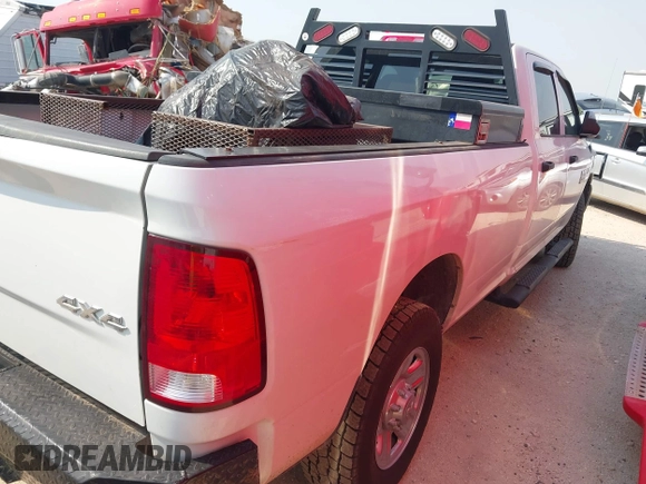 2017 Ram 2500 Tradesman с VIN 3C6TR5HT3HG554310, выставлен на аукционе IAAI как лот 42501591 с пробегом 226 721 миль миль и . История ставок и продаж доступна на DreamBid. Изображение 4.