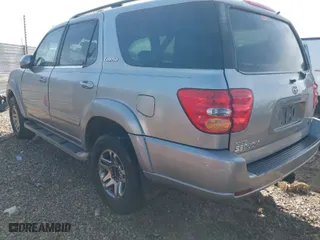 2001 Toyota Sequoia SR5 with VIN 5TDZT34A71S028573, listed as a IAAI auction lot 42061154 with 274,467 mi miles. Bid and sale history available at carsss.com. Image 3.