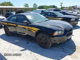 2014 Dodge Charger Police with VIN 2C3CDXAT3EH186045, listed as a IAAI auction lot 42136164 with 151,761 mi miles. Bid and sale history available at carsss.com. Image 1.