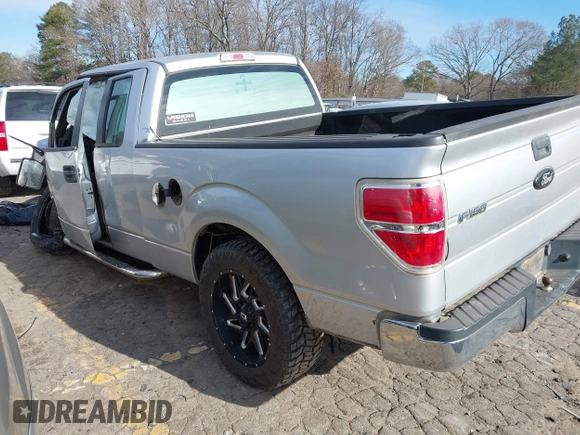 2011 Ford F-150 XL with VIN 1FTEX1CM7BFB20562, listed as a IAAI auction lot 41267400 with 212,620 mi miles. Bid and sale history available at carsss.com. Image 3.
