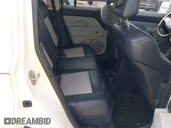 2007 Jeep Patriot Sport with VIN 1J8FT28WX7D372785, listed as a IAAI auction lot 40845970 with 200,000 mi miles and . Bid and sale history available at DreamBid. Image 8.