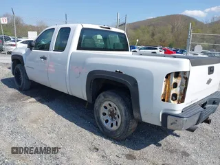 2007 Chevrolet Silverado 1500 1LT with VIN 2GCEK19J771629917, listed as a IAAI auction lot 41999052 with Not Provided miles and . Bid and sale history available at DreamBid. Image 3.