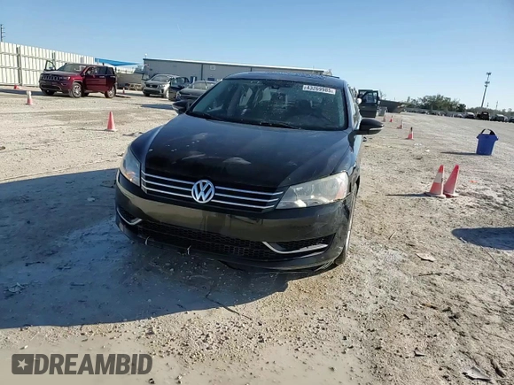 2012 Volkswagen Passat SE z VIN 1VWBH7A38CC049465, wystawiony jako Copart lot #43269985 z przebiegiem 140 636 mil mil oraz Szkoda całkowita • Salvage title. Historia ofert i sprzedaży dostępna na DreamBid. Obrazek 14.