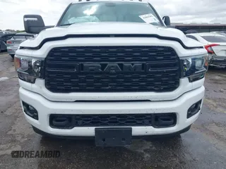 2024 Ram 2500 Big Horn with VIN 3C6UR5DL2RG378362, listed as a IAAI auction lot 42084302 with 4,505 mi miles and . Bid and sale history available at DreamBid. Image 12.